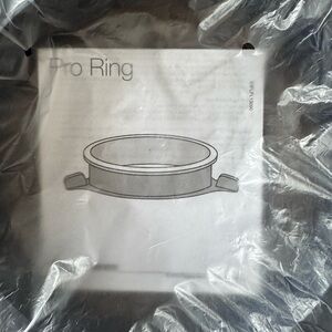 2 Tupperware Pro Rings
•Comes with 2 (BRAND NEW IN PACKAGE)